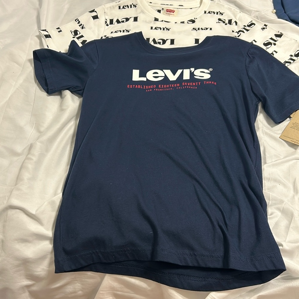 Levi's short sleeve shirts bundle of two. White black and Navy blue. New size L